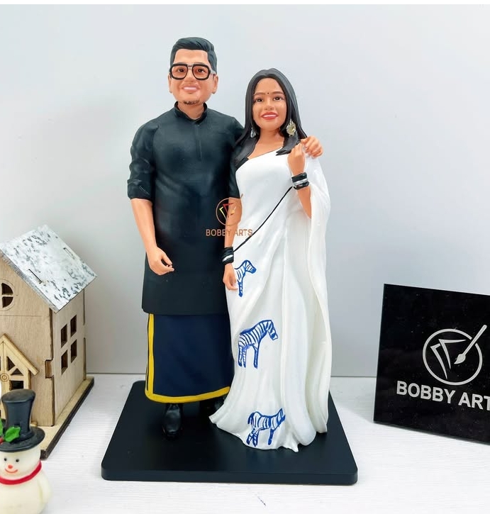 Dual pic 3D Statue 8 Inch 